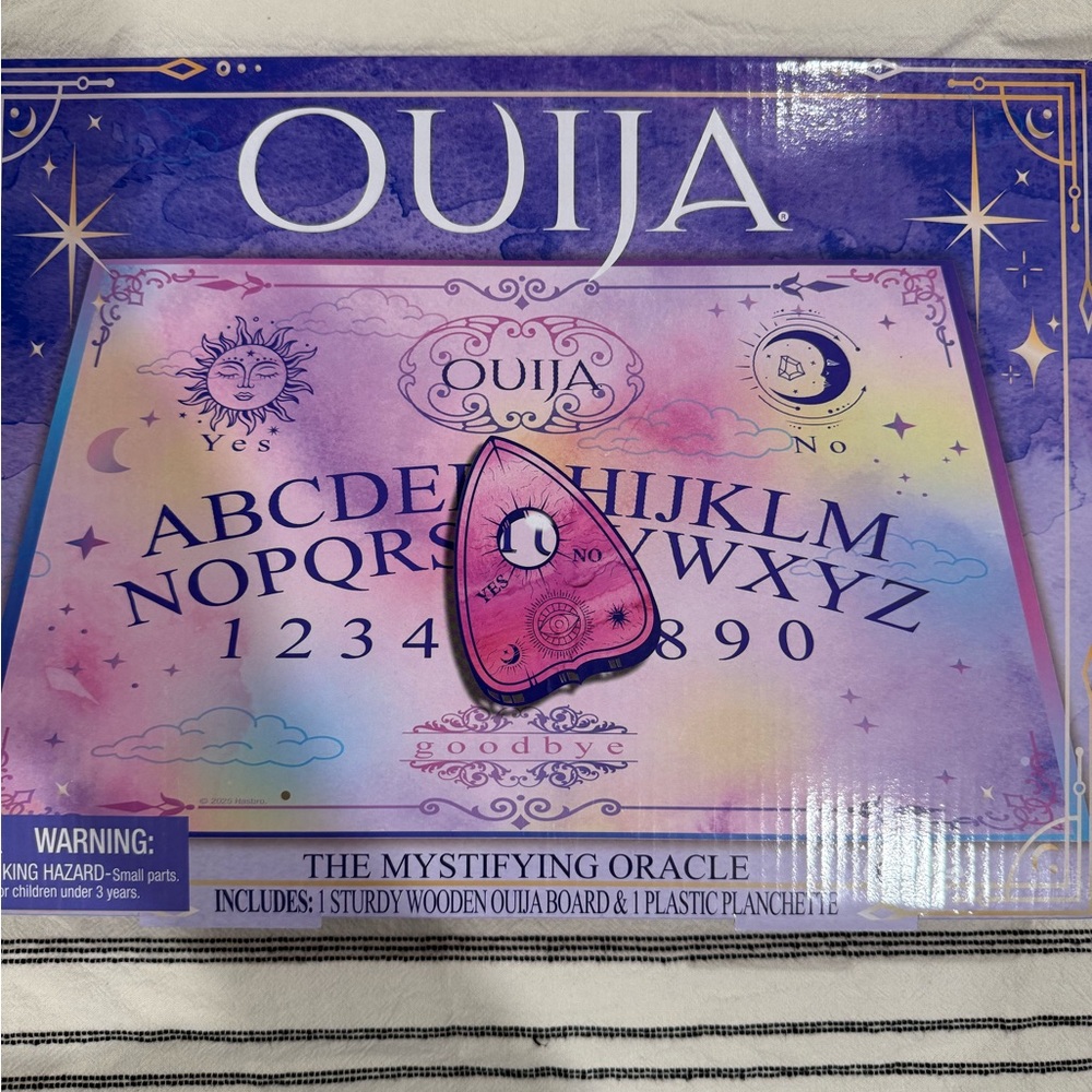 Ouija Mystifying Oracle Board Game - Picture 2 of 4